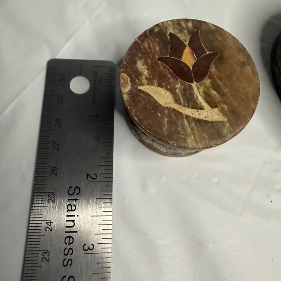 Vintage Soapstone Trinkets Floral Inlay - Picture 2 of 10